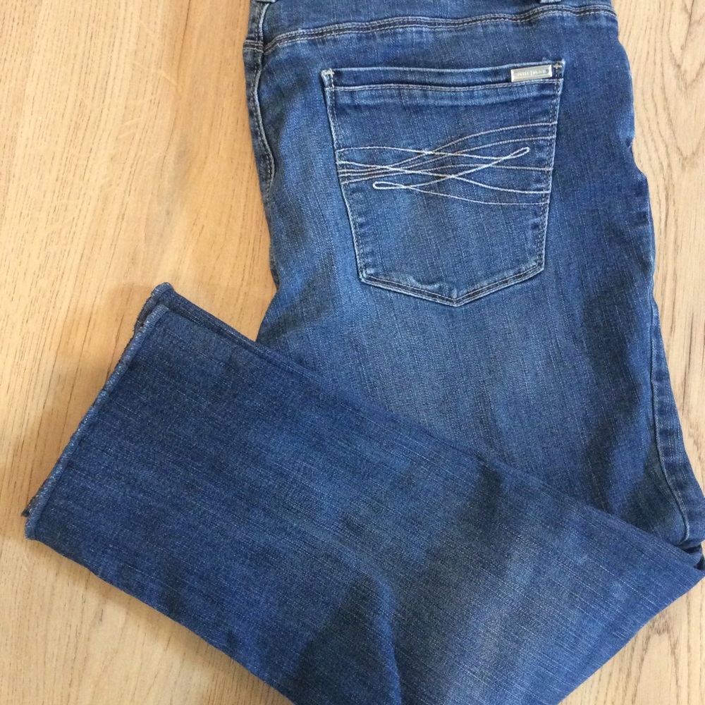 WHBM slim crop denim capris